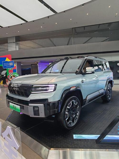 佛山302比亚迪方程豹硬派越野的爆款，英菲尼迪35周年与你共成长